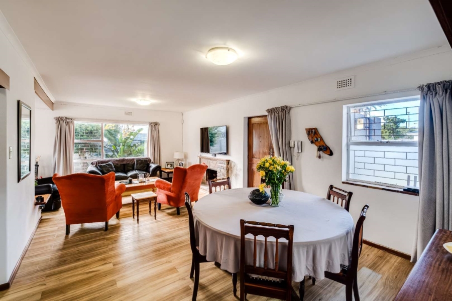 5 Bedroom Property for Sale in Kirstenhof Western Cape